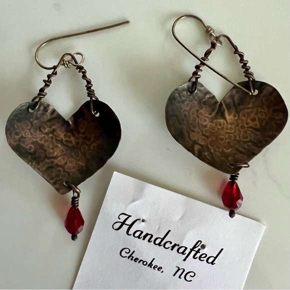 Handcrafted Cherokee Metal Wire Beads HEART Earrings - Picture 3 of 5
